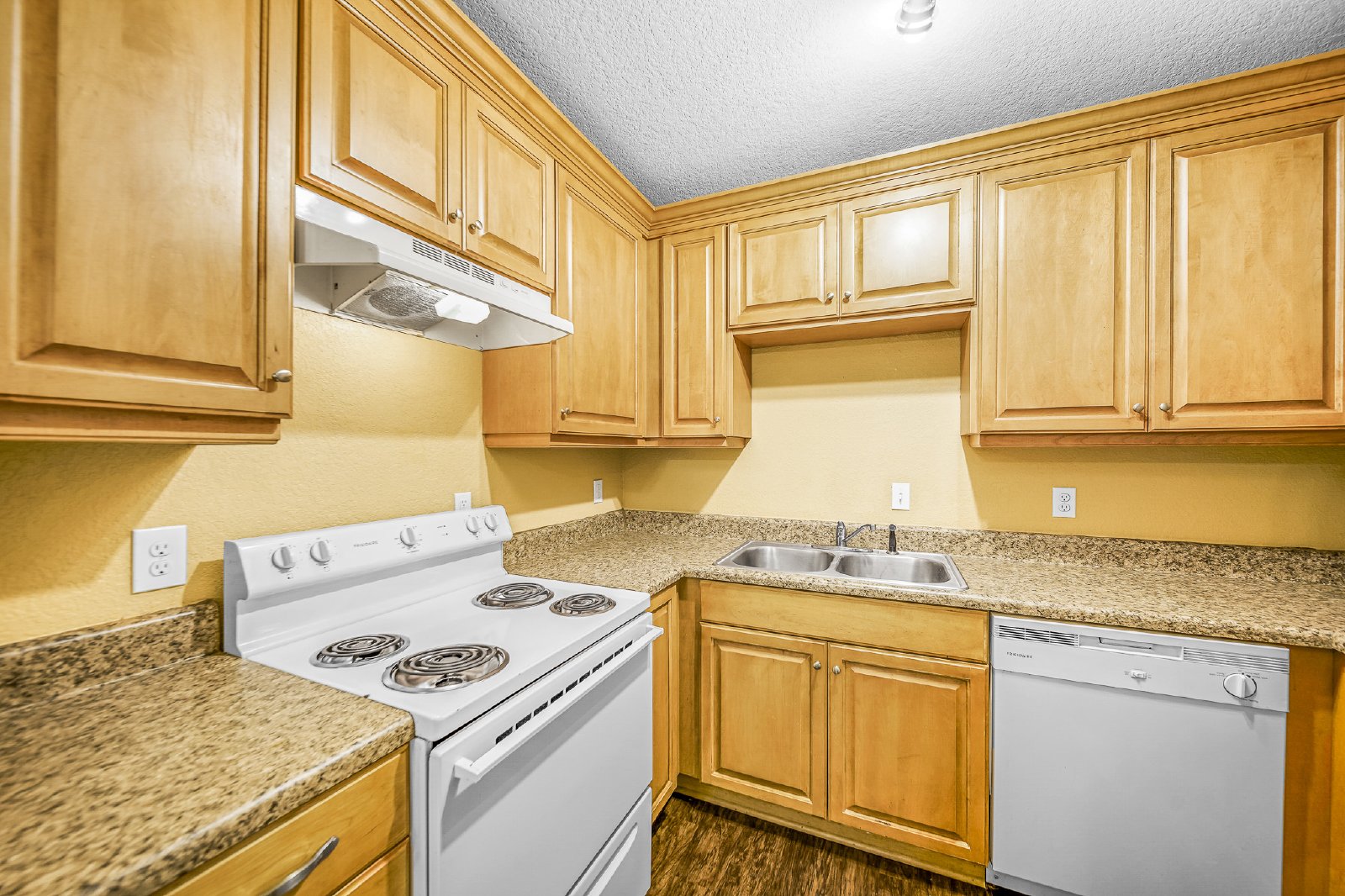 Lake Joanne Drive 7071 - 3A property image