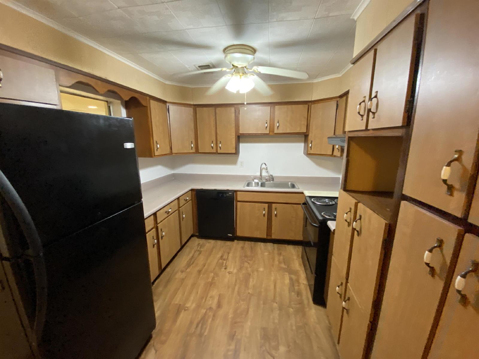 Creighton Road 4416 - 1 property image