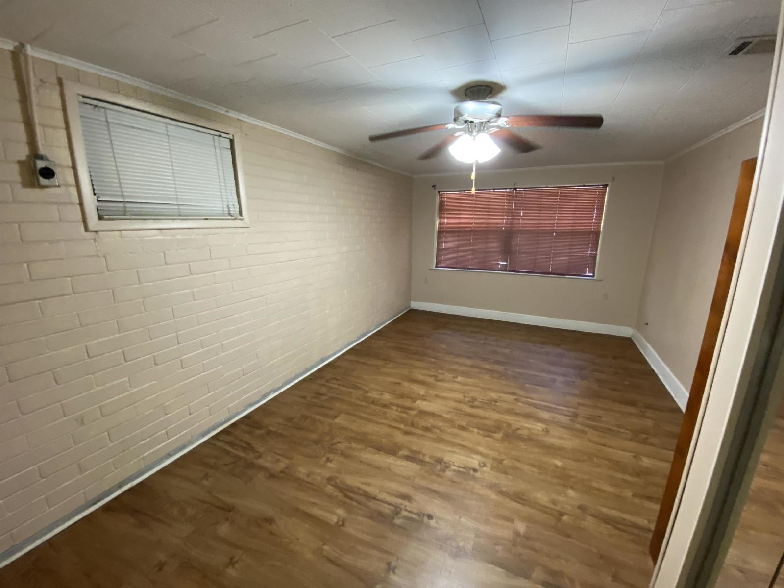 Creighton Road 4416 - 1 property image