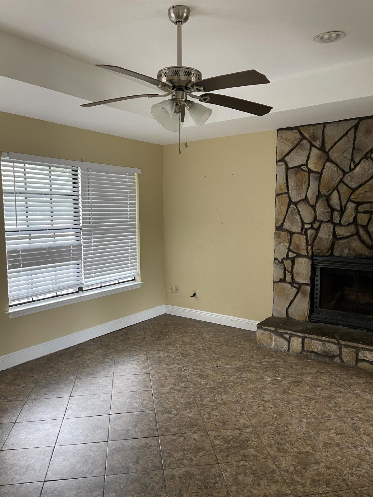 Fowler Avenue 8810 - D property image