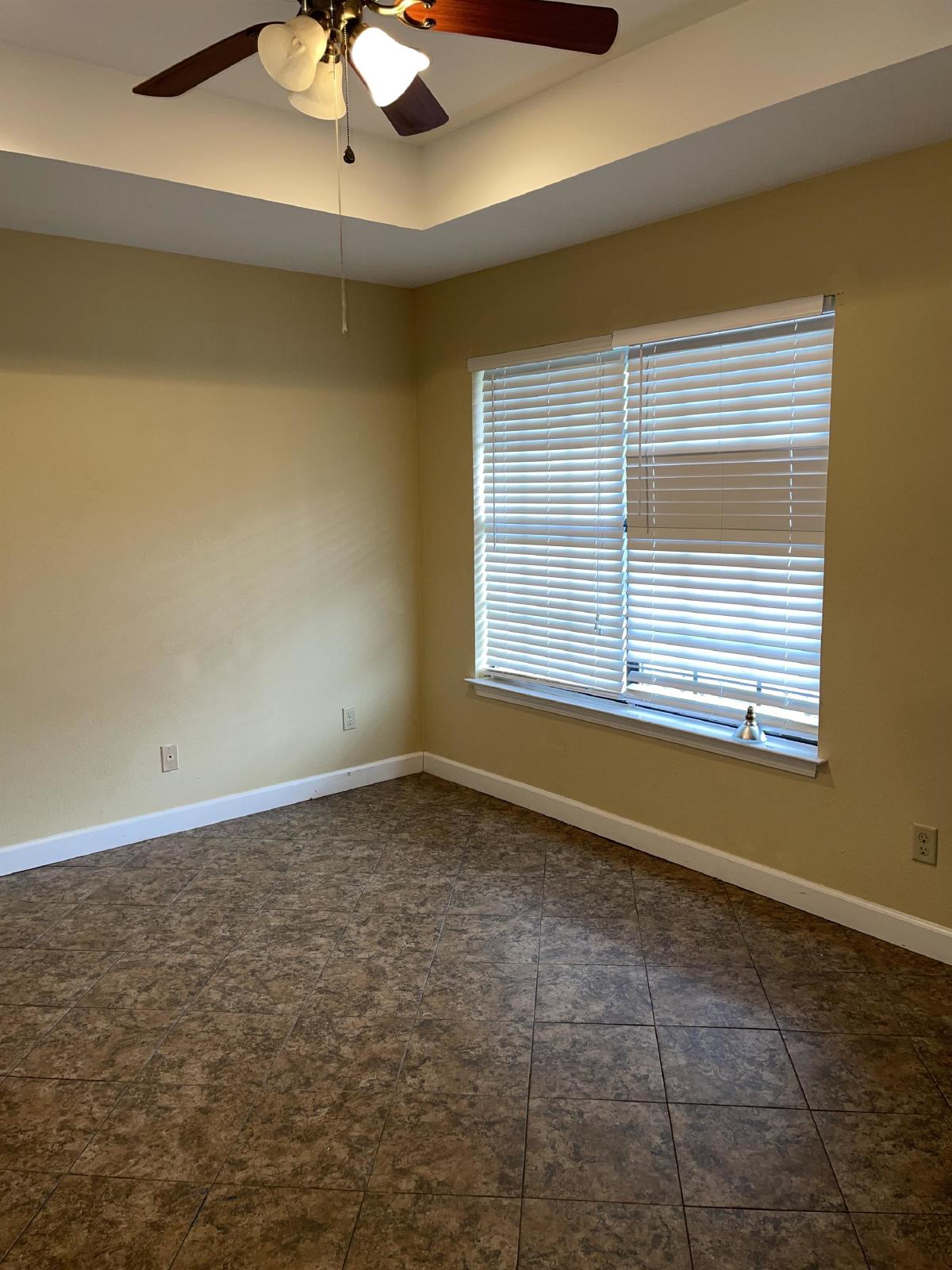 Fowler Avenue 8810 - D property image