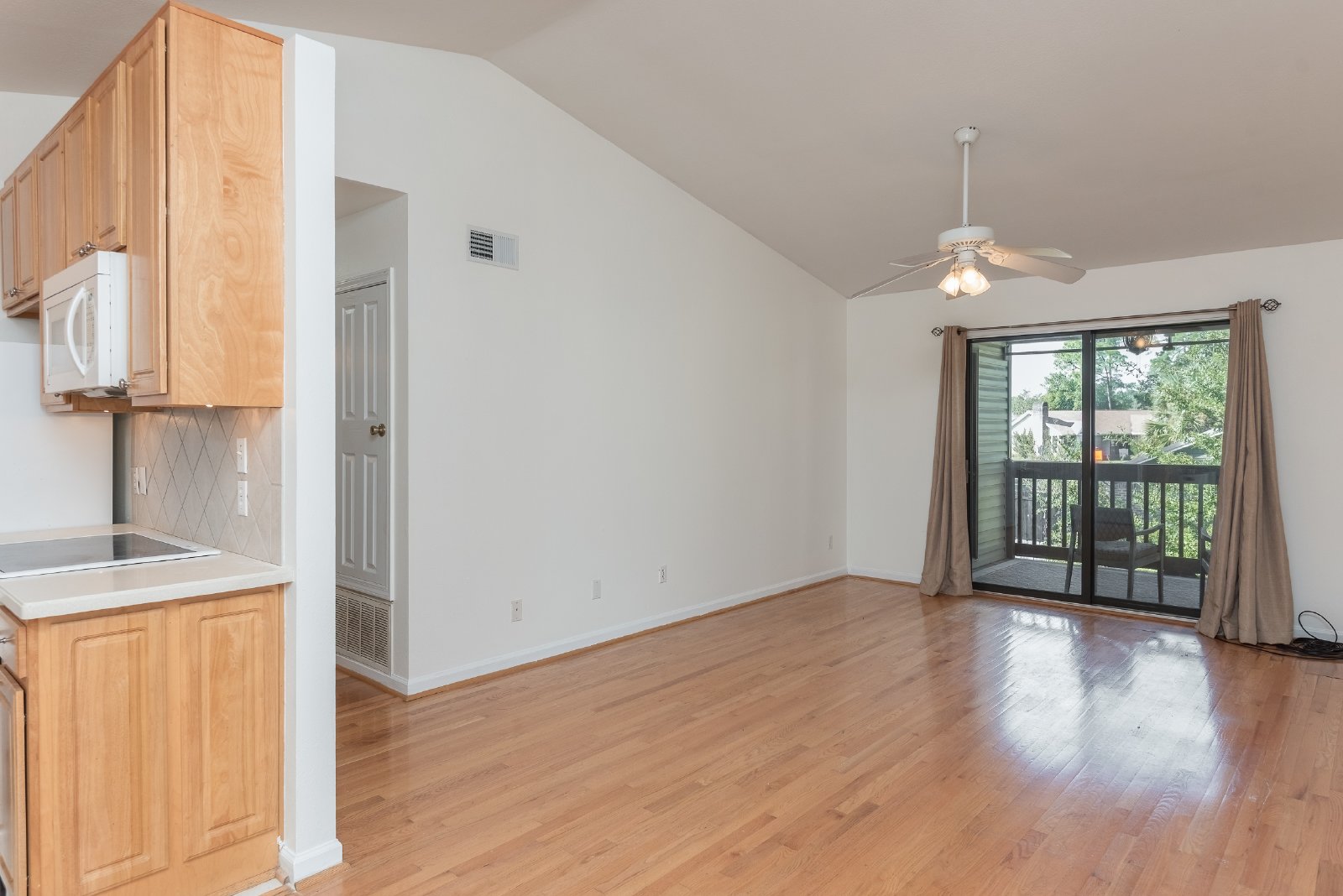 Michigan Avenue West 2300 - 16 property image