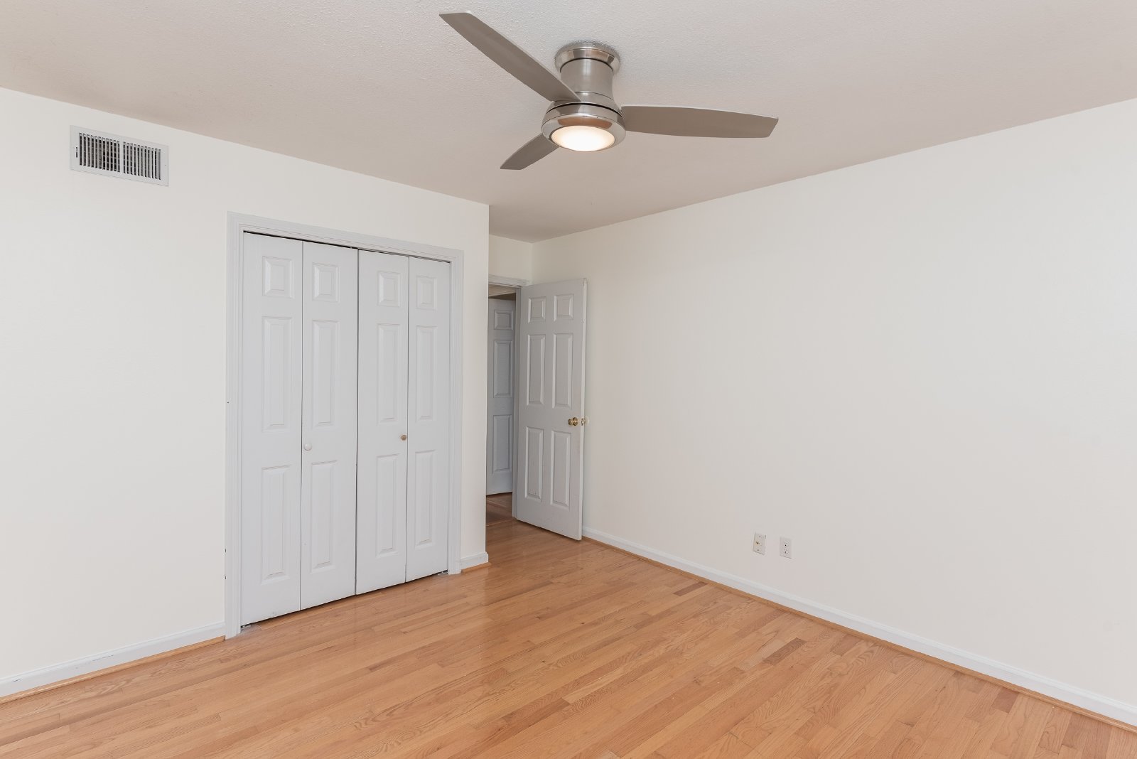 Michigan Avenue West 2300 - 16 property image