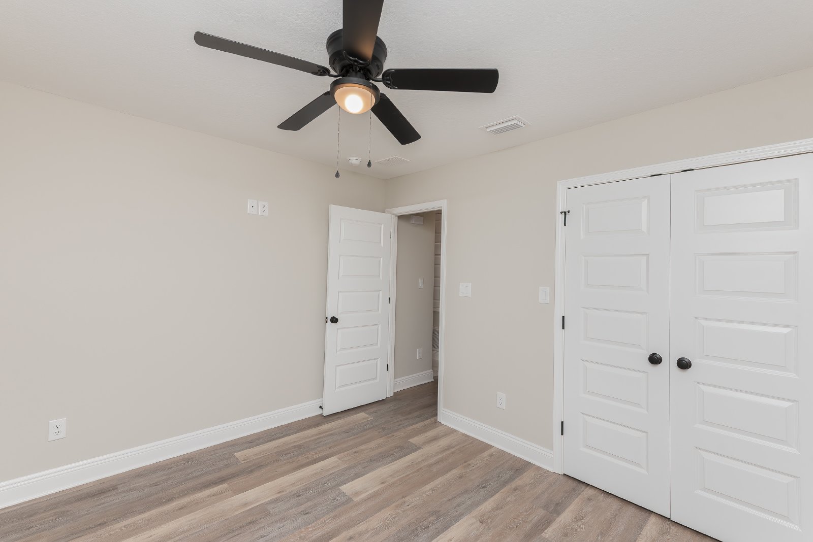 Stockdale Avenue 8570 - 1 property image