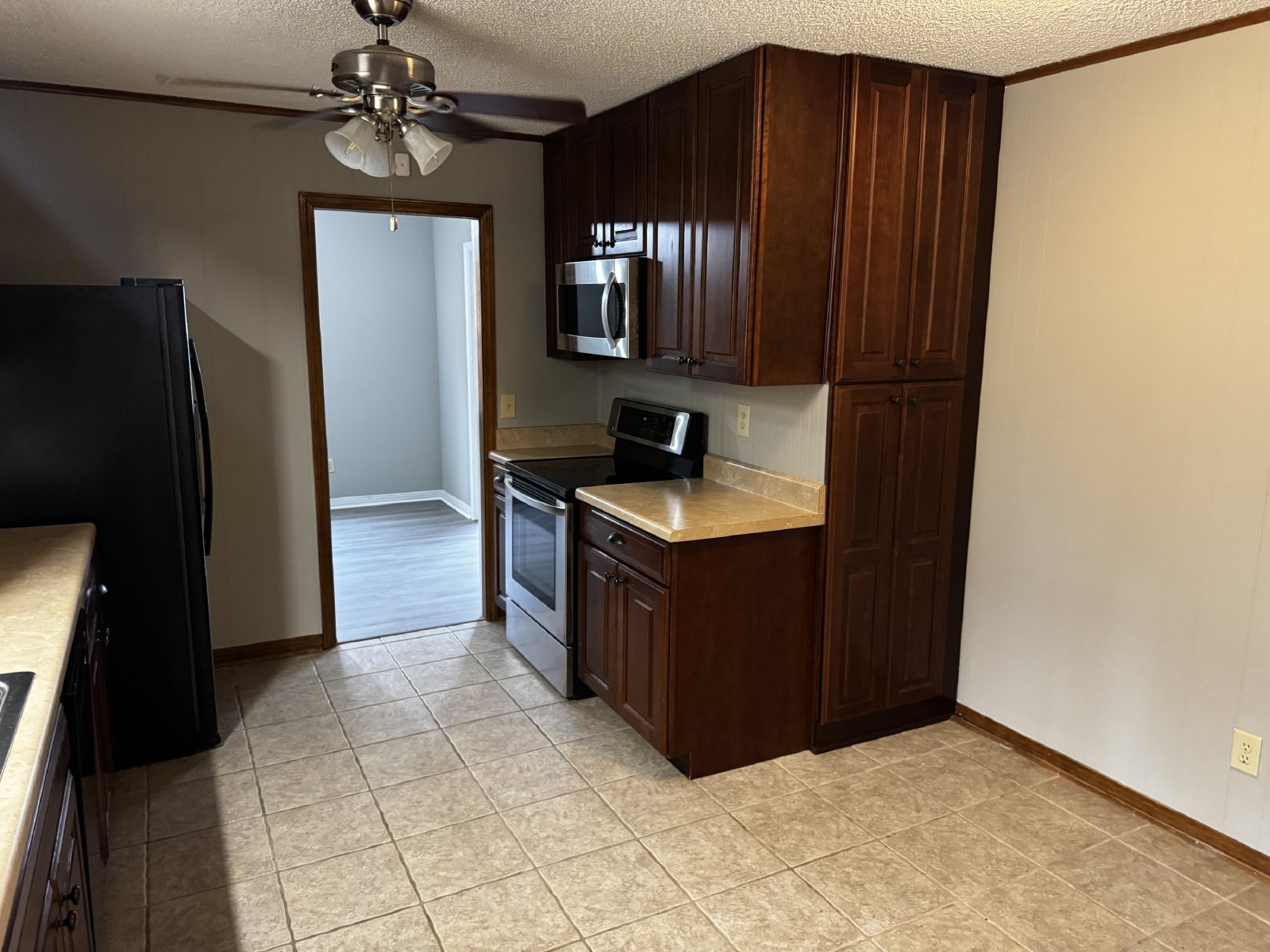 Leesway Boulevard 5941 - 1 property image