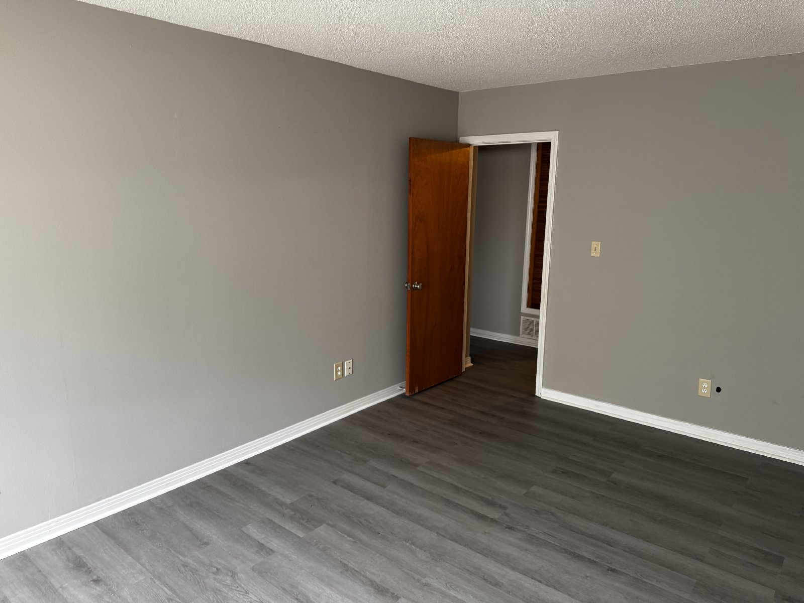 Leesway Boulevard 5941 - 1 property image