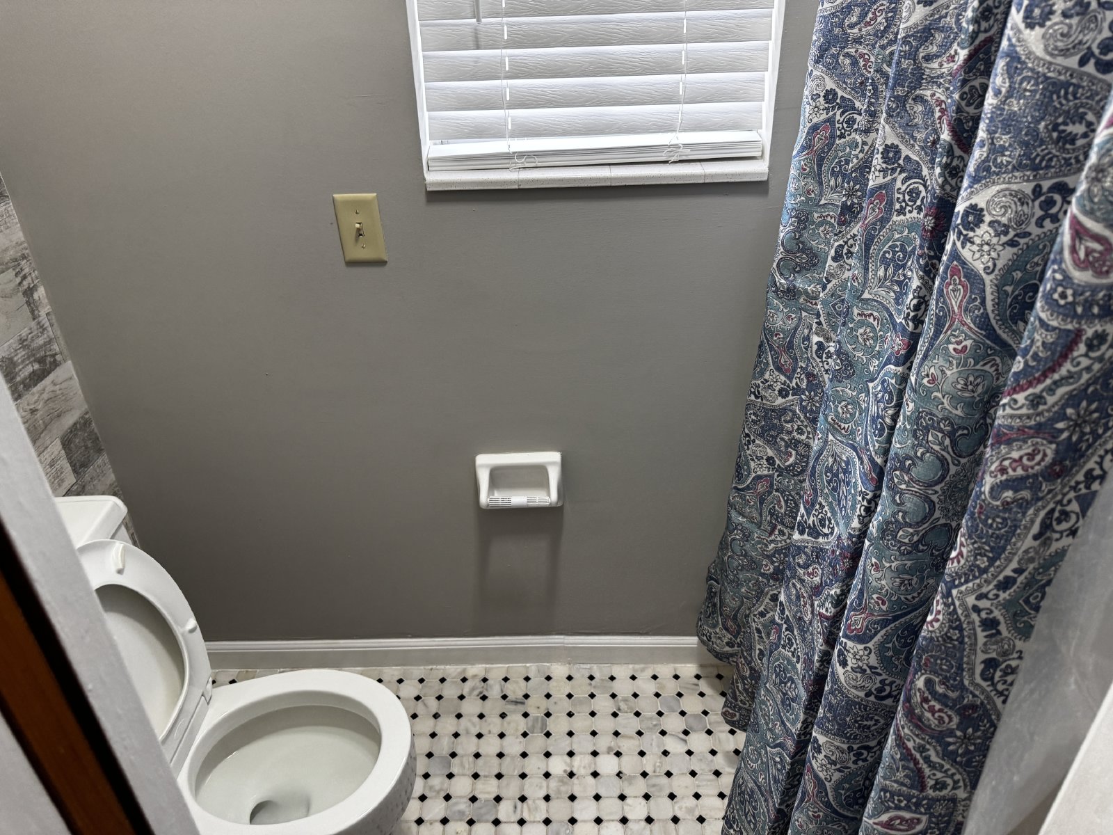 Leesway Boulevard 5941 - 1 property image