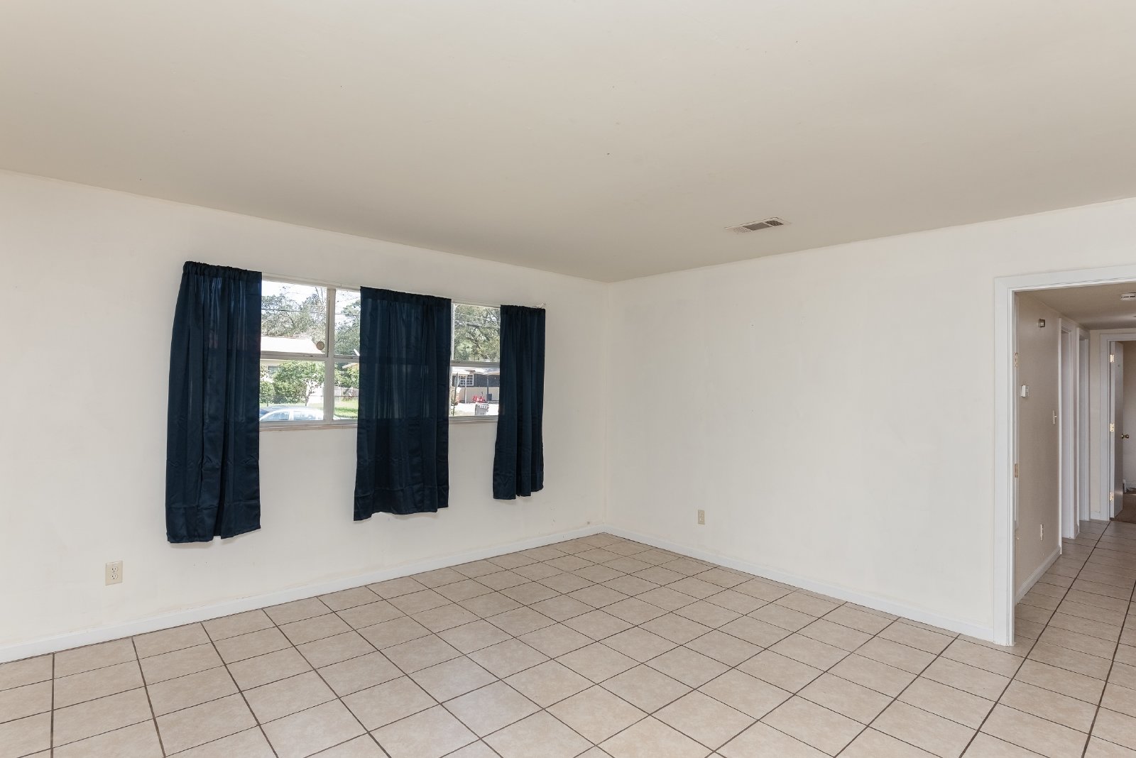 Guerlain Way 4513 - 1 property image