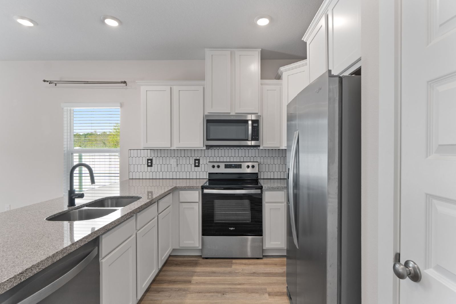 Nature Creek Circle 9483 - 1 property image