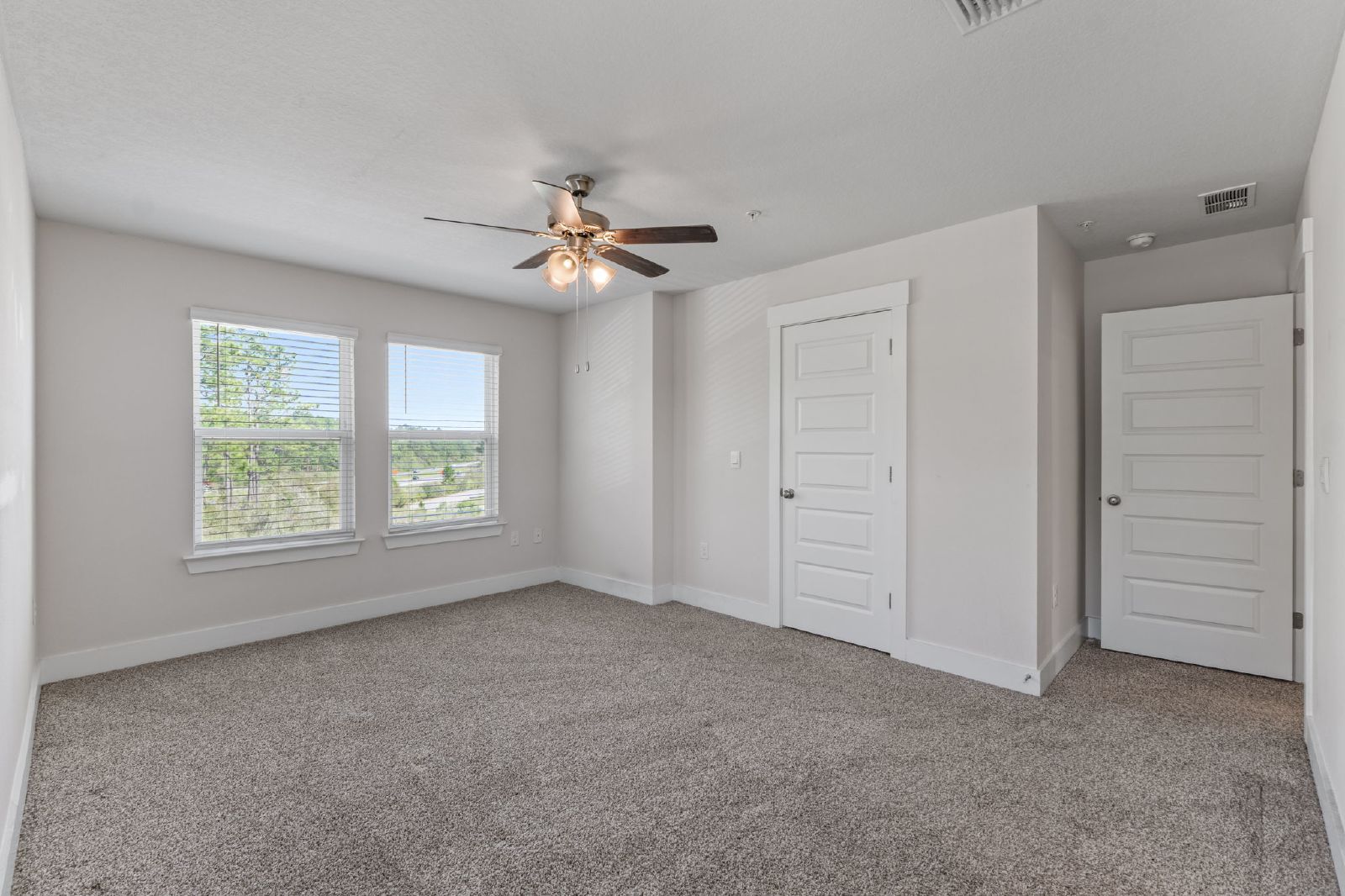 Nature Creek Circle 9483 - 1 property image