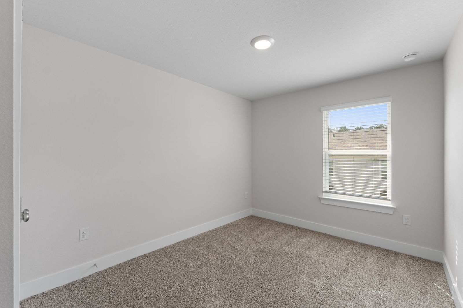 Nature Creek Circle 9483 - 1 property image