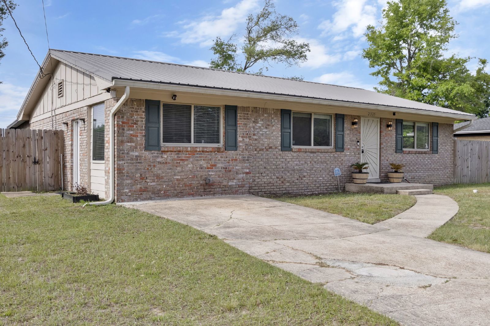 Merle Circle 2325 - 1 property image