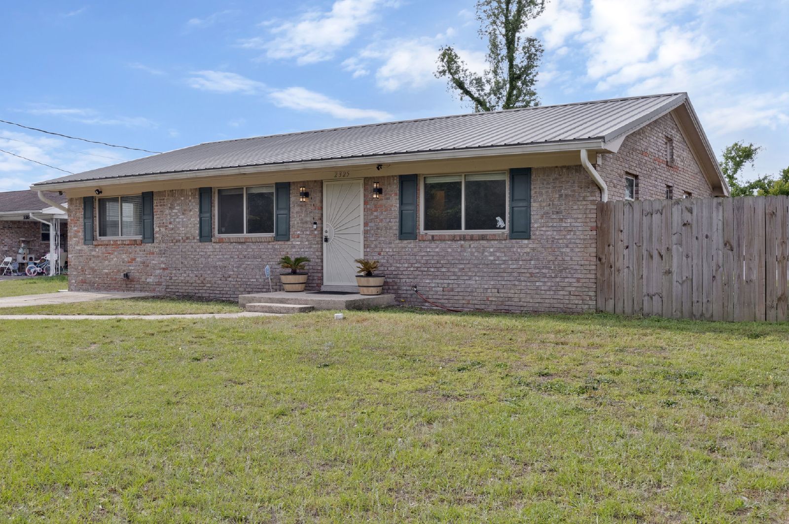 Merle Circle 2325 - 1 property image