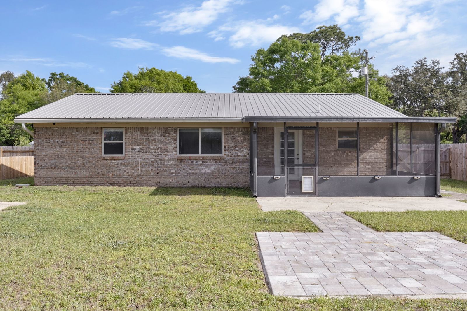 Merle Circle 2325 - 1 property image