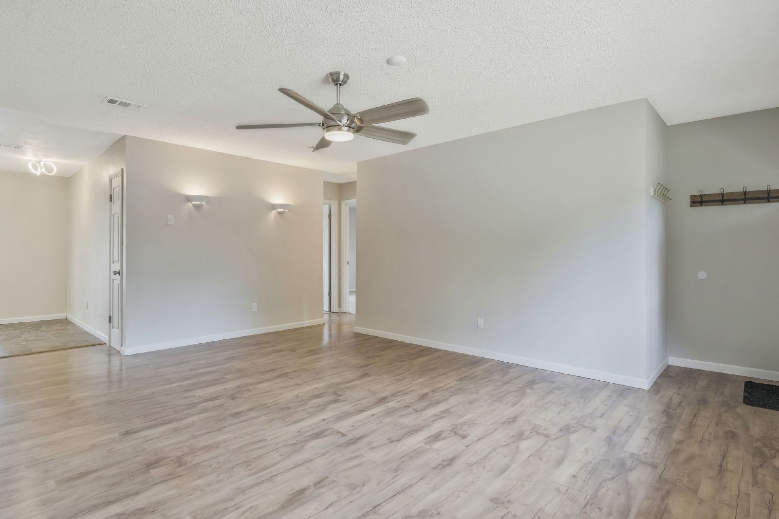 Merle Circle 2325 - 1 property image