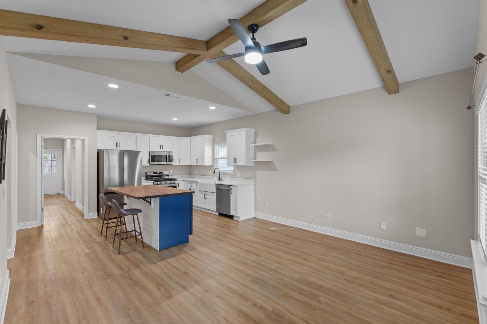 Sonnyboy Lane 8553 - 1 property image