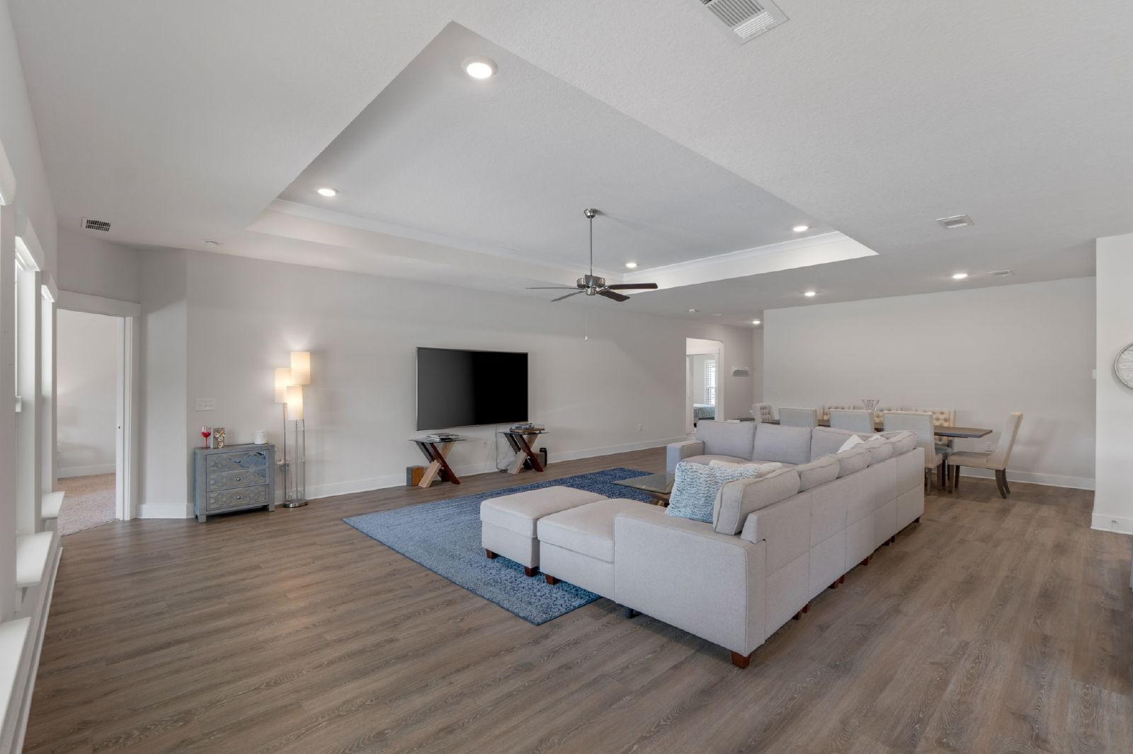 Forest Bay Avenue 5978 - 1 property image