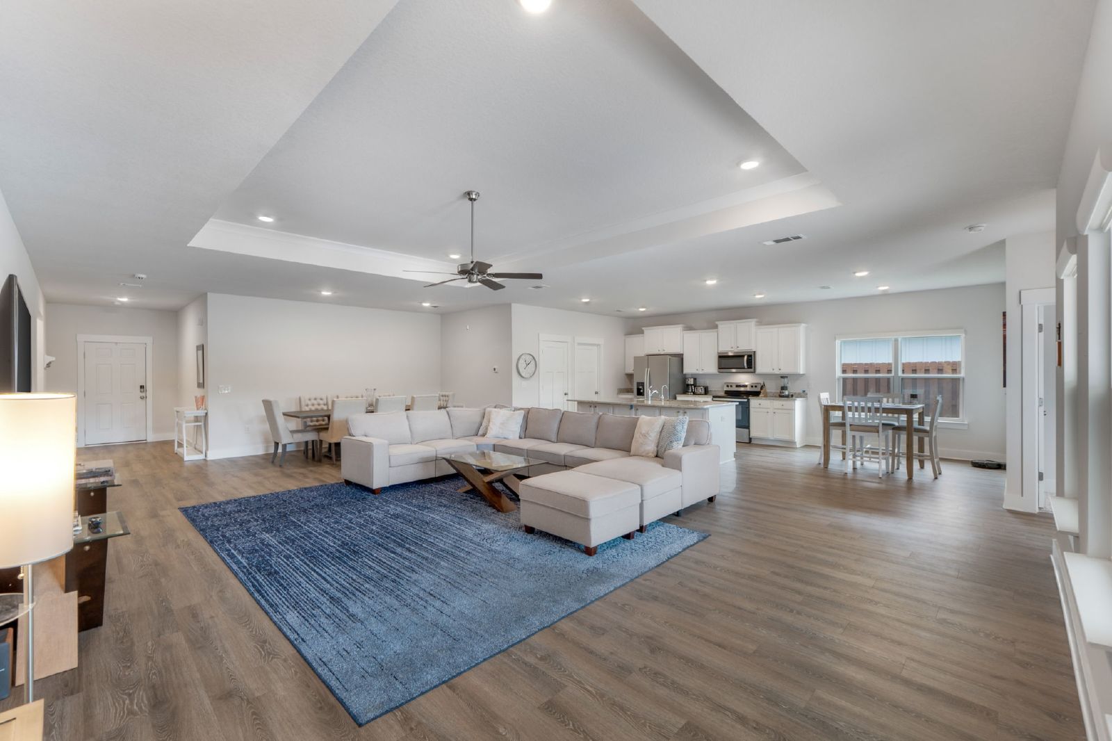 Forest Bay Avenue 5978 - 1 property image
