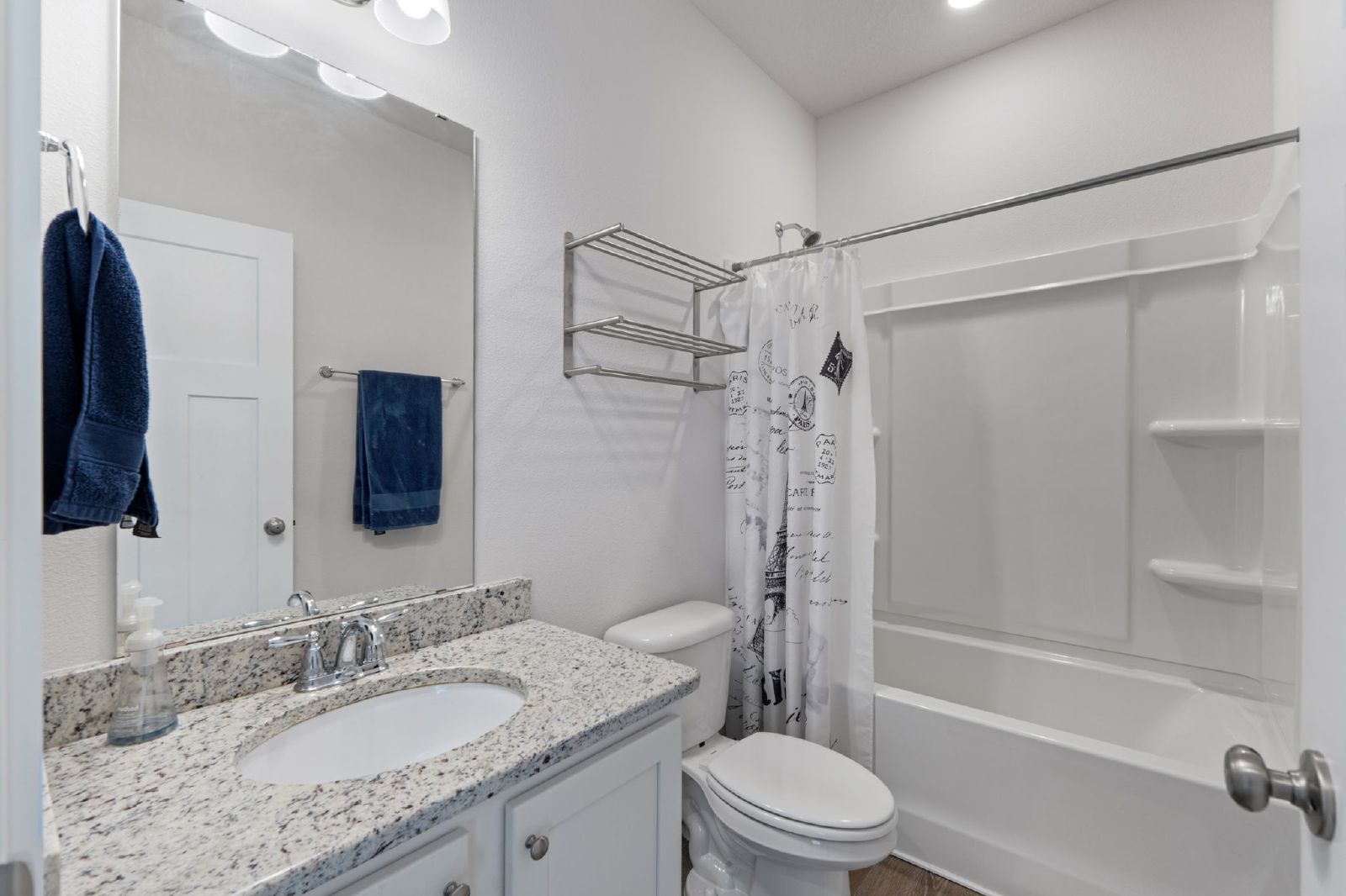 Forest Bay Avenue 5978 - 1 property image