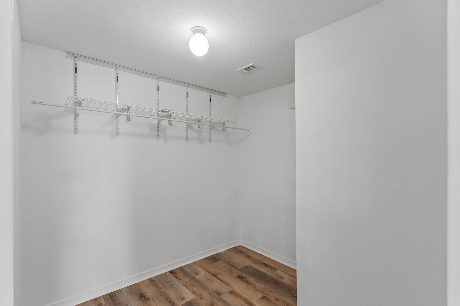 Easton Street 28 - 1 property image