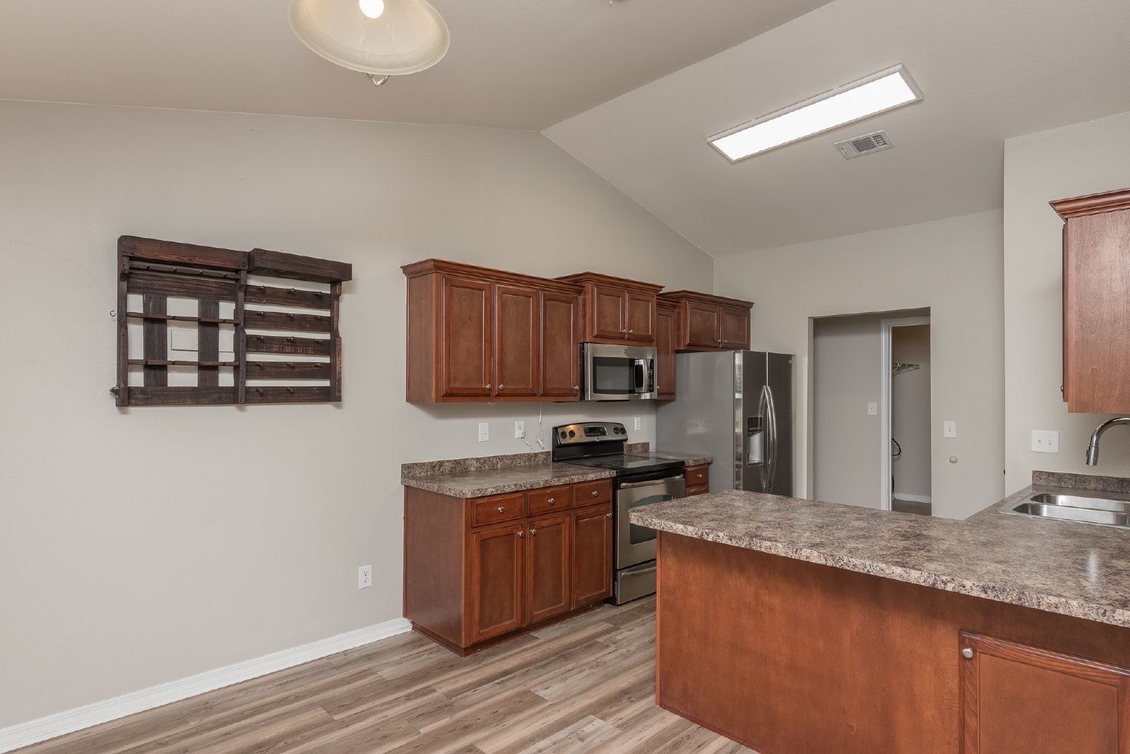 Kennedy Drive 8770 - 1 property image
