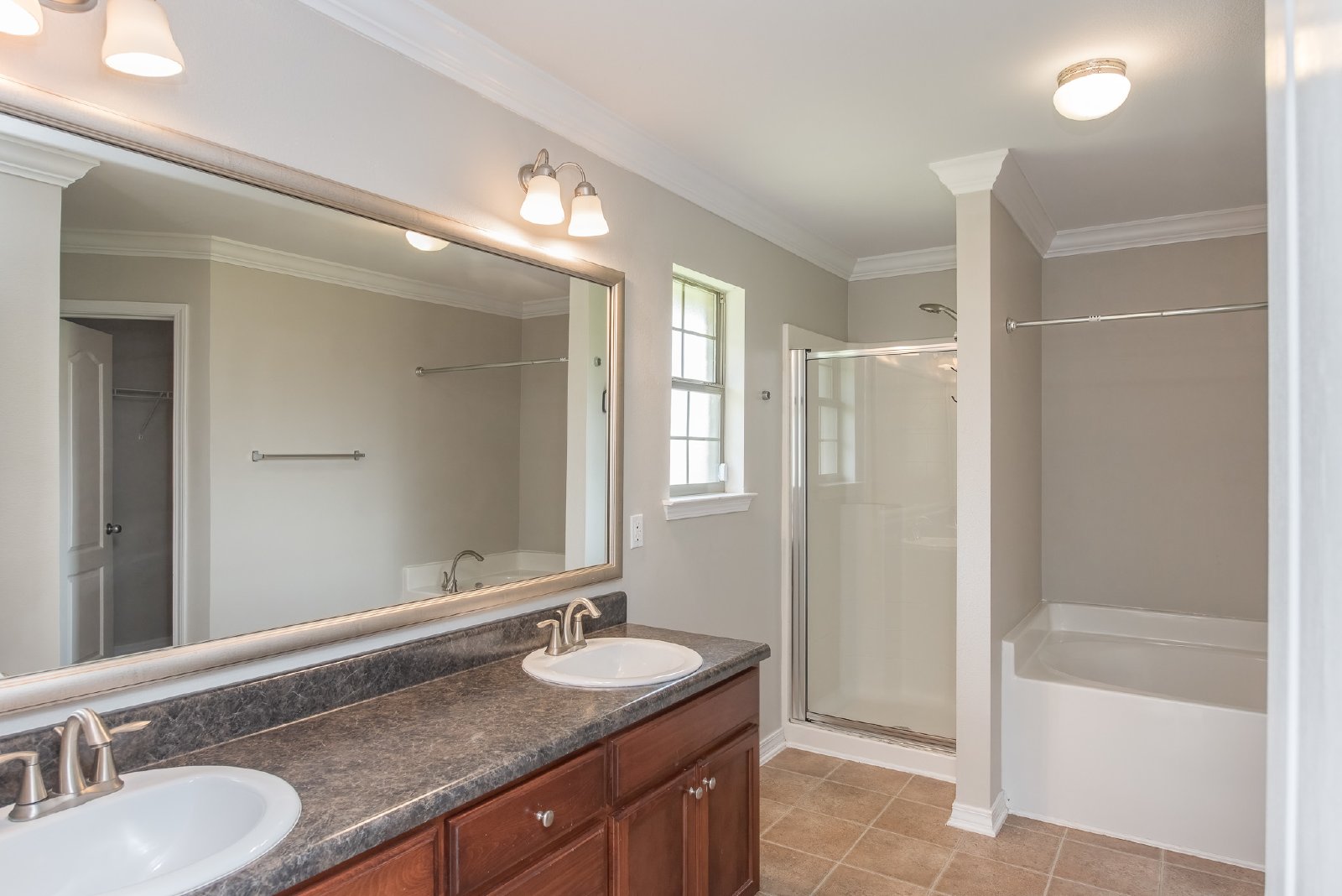 Kennedy Drive 8770 - 1 property image