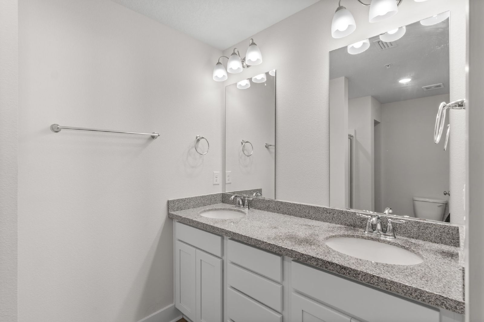 Nature Creek Circle 9497 - 1 property image