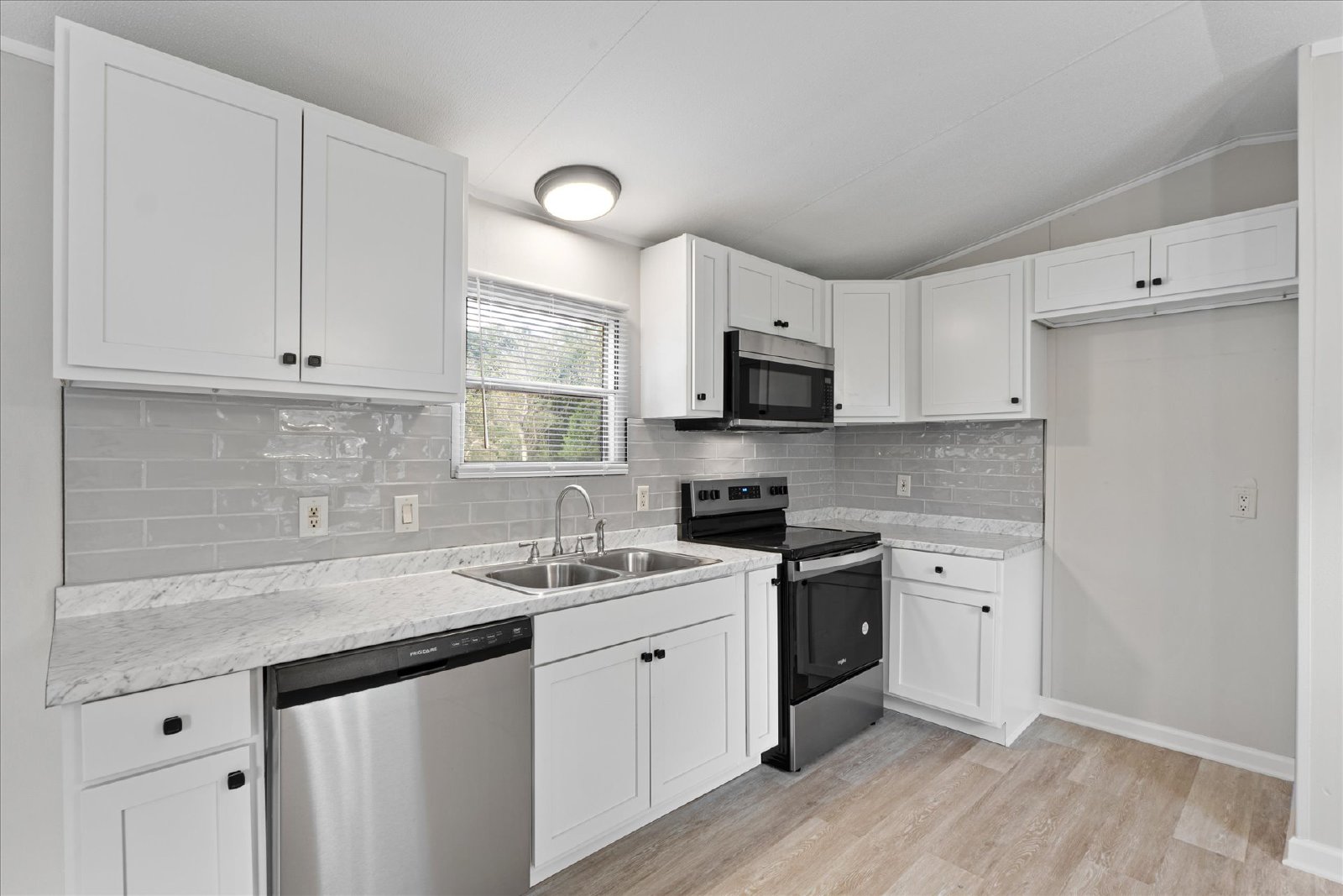 S Street North 3516 - 1 property image