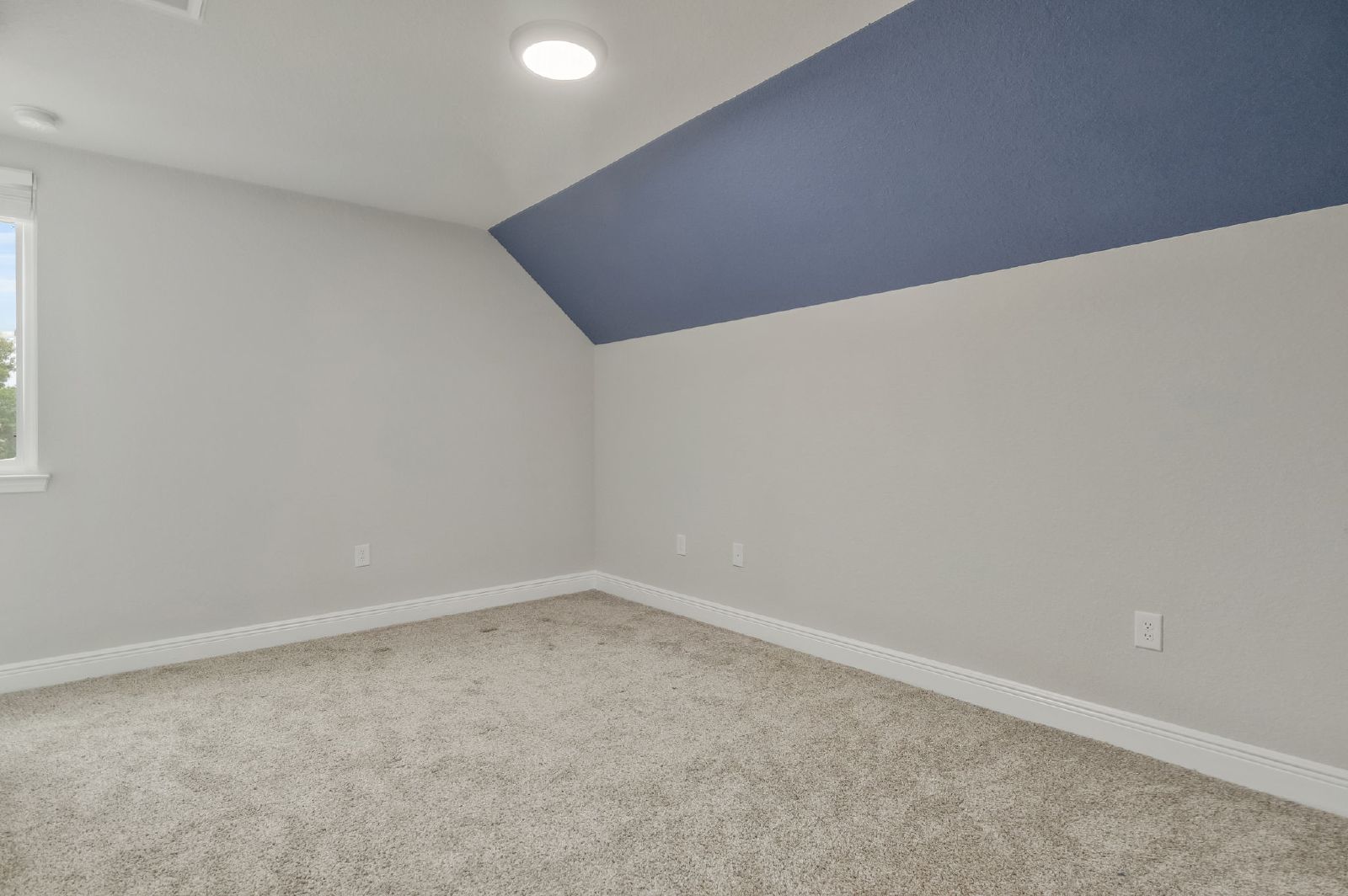 Parkside Drive 5402 - 1 property image