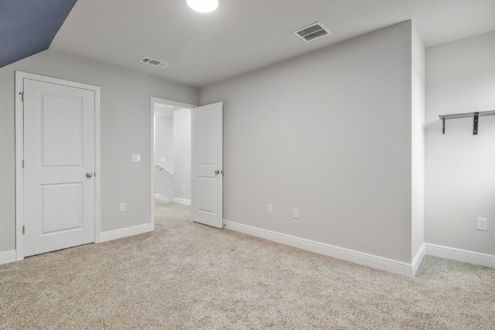 Parkside Drive 5402 - 1 property image