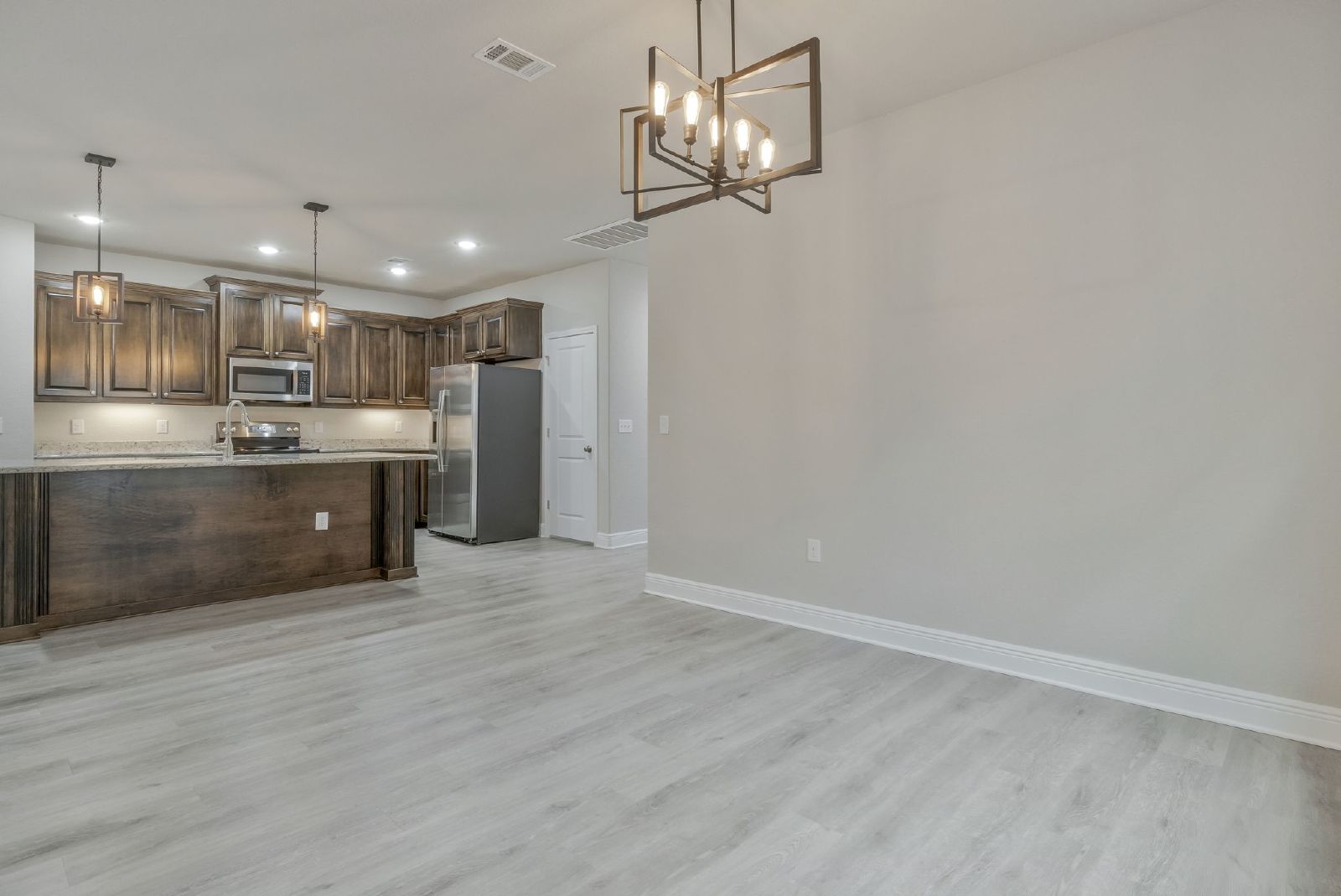 Parkside Drive 5402 - 1 property image