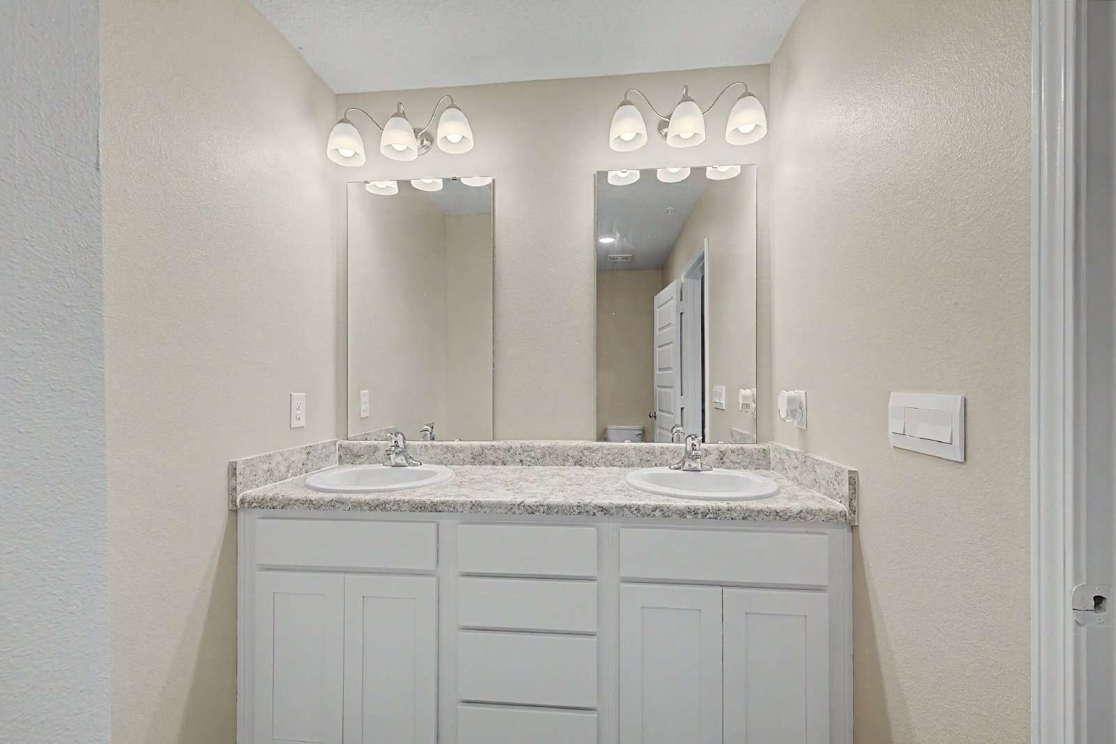Golden Eye Drive 9055 - 1 property image