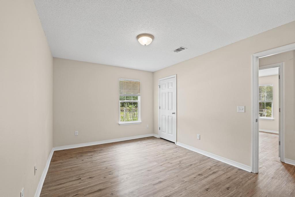 Roberts Road East 2040 - 1 property image